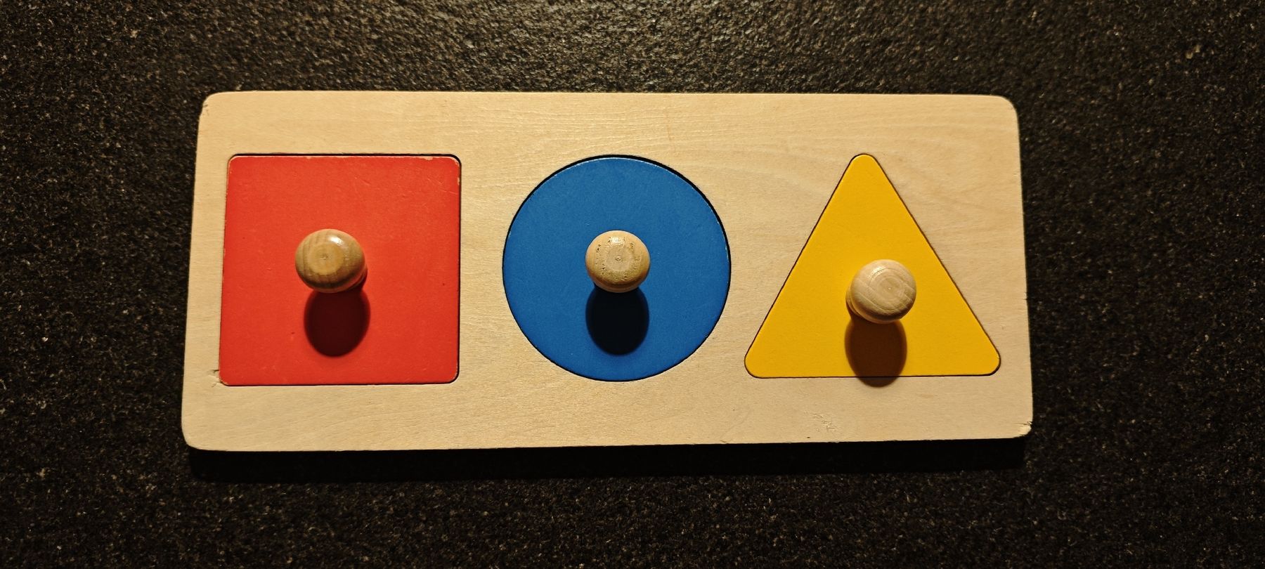 Giocattoli: Montessori Sortierspiel Holz – Usato da Visp venduto da Heilil