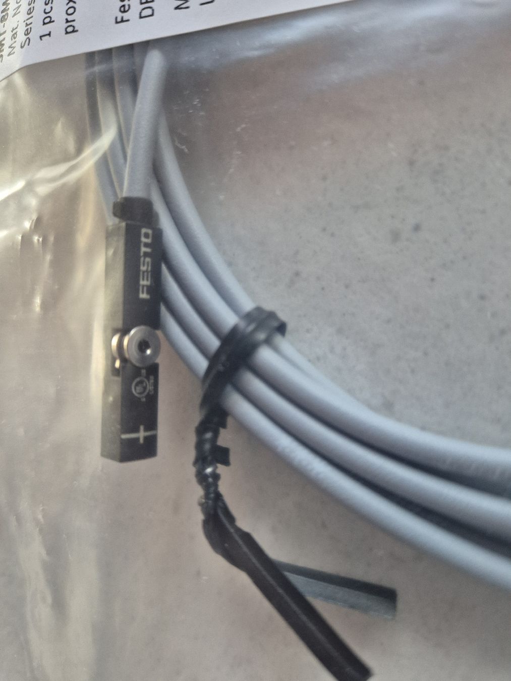 Festo Elektronikbauteile: Festo SMT-8M-A-NO-24V-E-2.5-N-M8D Sensor – Neu und originalverpackt aus Linden von Mathi41 3