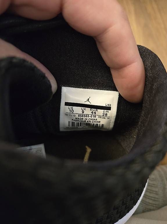 Jordan Scarpe da uomo: Nike Air Jordan 11 Future – Usato da Thun venduto da Snkrfrkr 2