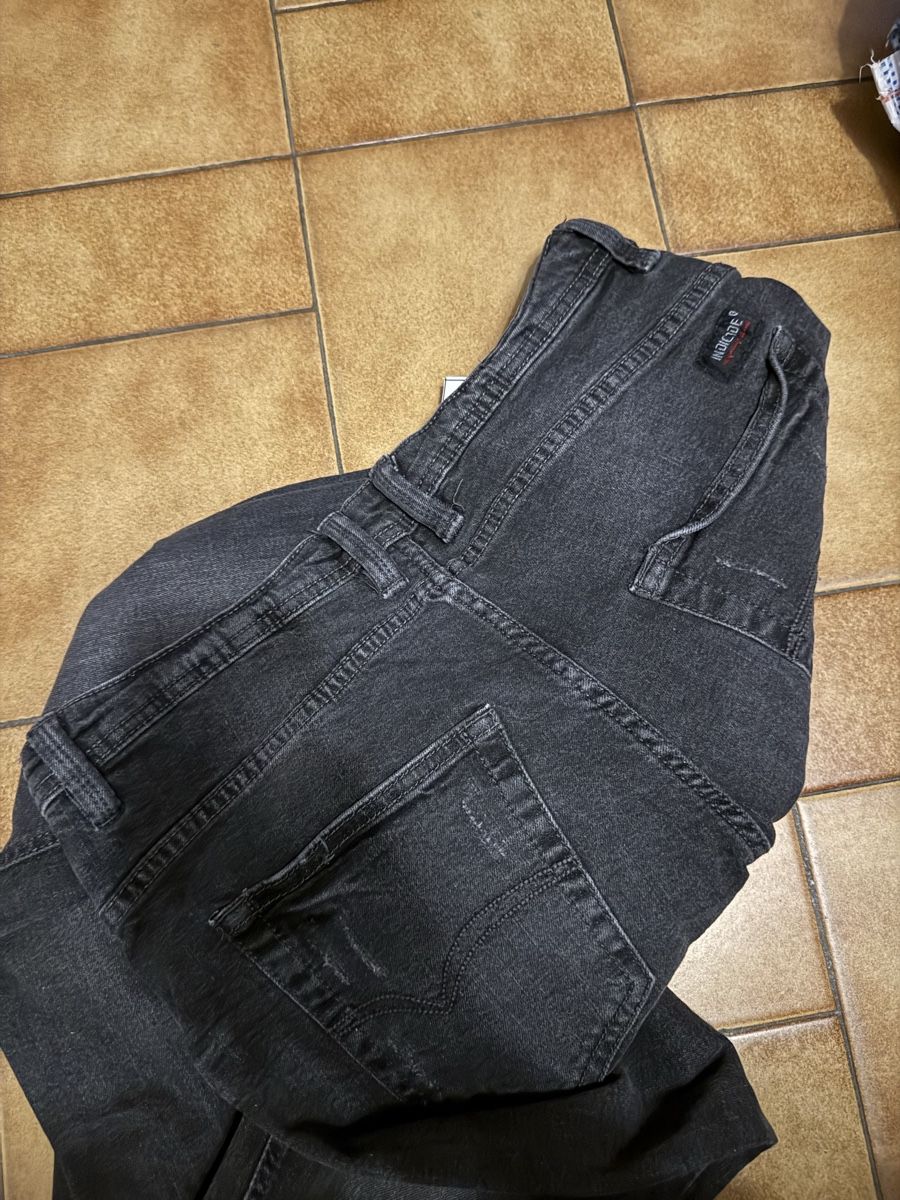 Jeans: Jean INDIGO CODE, taille 32/34 kilyan  – Usato da Veyrier venduto da kimedovapa 2