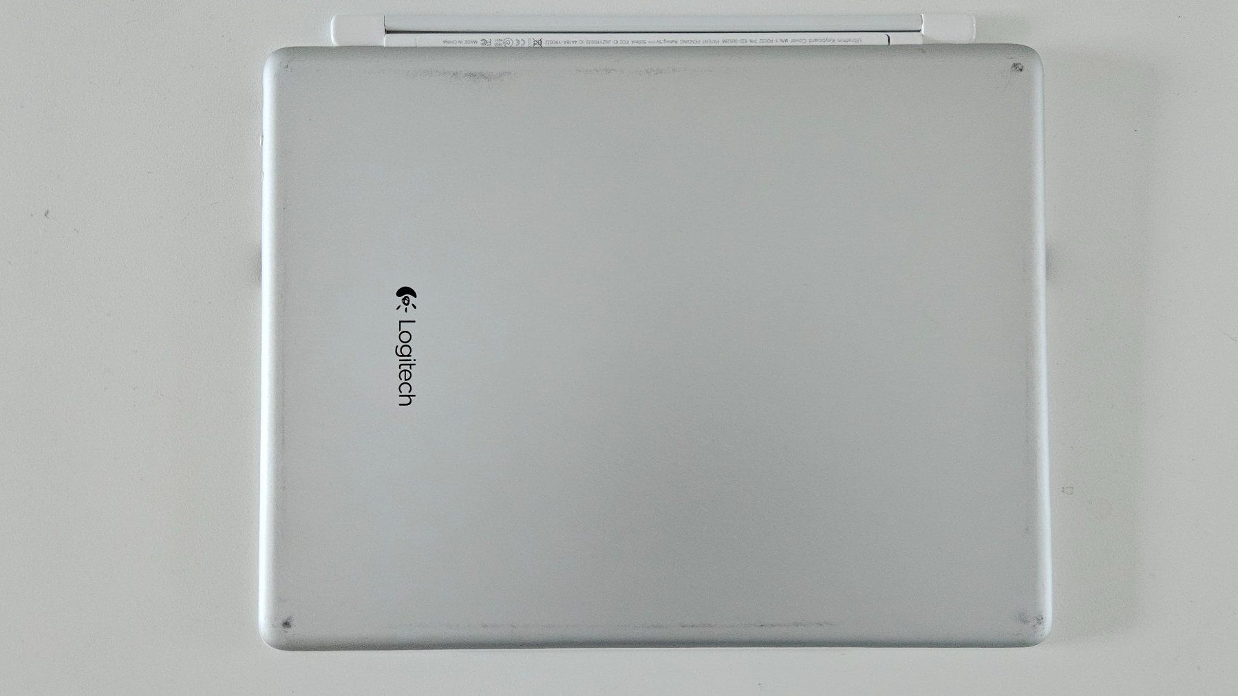 Tastiere: Logitech Ultrathin Keyboard Cover - CH Layout – Usato da Baar venduto da Bigs1 2