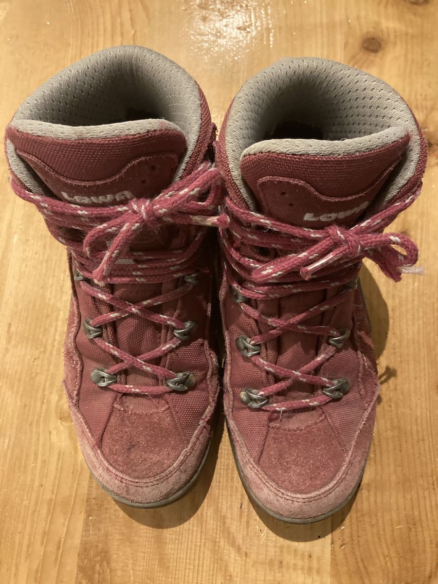 Lowa Scarpe per ragazze: Lowa Wanderschuhe  – Usato da Löhningen venduto da Balou-12