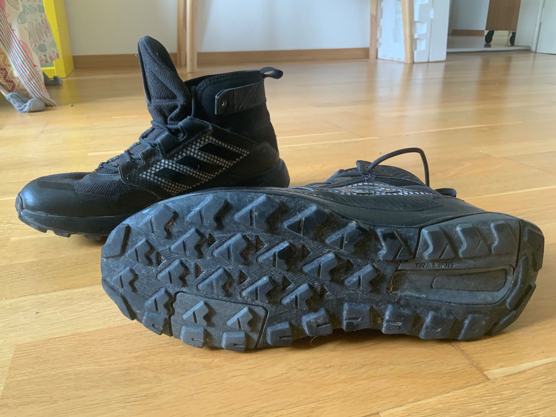 Adidas Scarpe da uomo: Chaussures Terrex Gore-tex – Usato da Zürich venduto da Franconeirav. 2