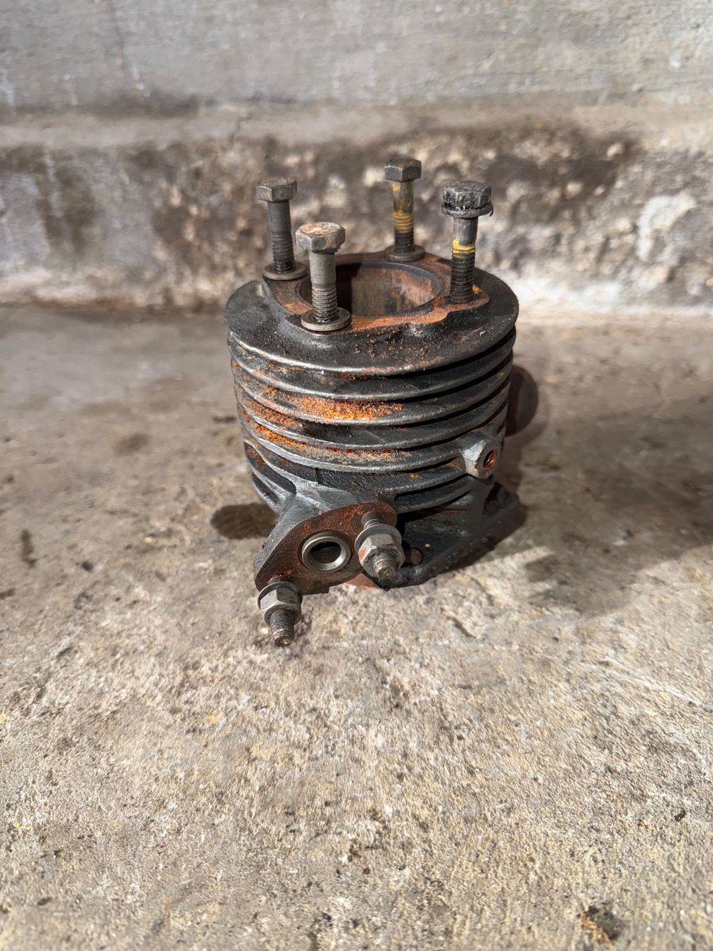 Puch Mofa-Ersatzteile: Sachs 503 Handschalter Mofa Zylinder – Defekt aus Fahrni b. Thun von berger_tuning34 2