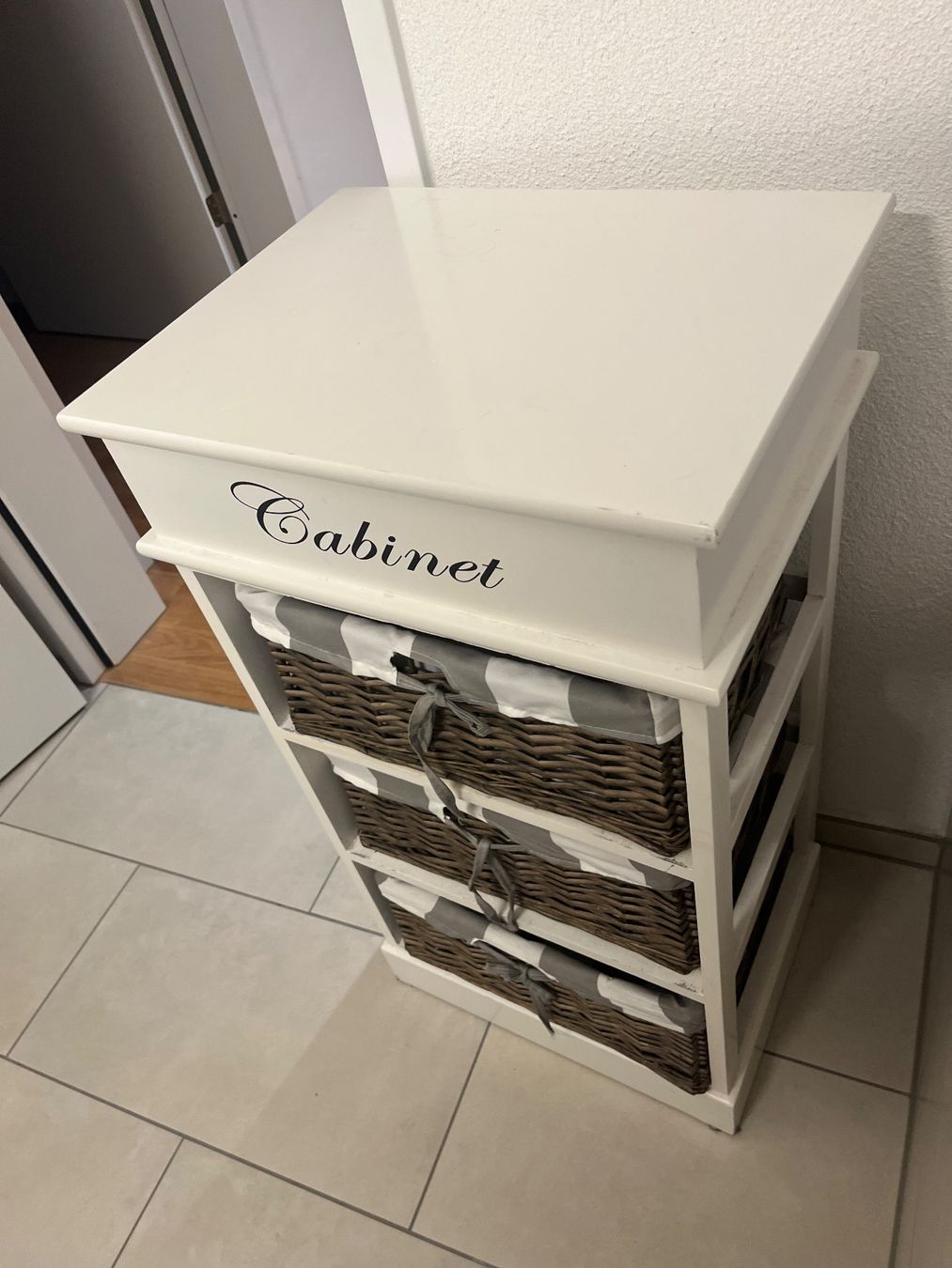 Cassettiere: Badezimmermöbel mit 3 Korbschubladen – Usato da Liestal venduto da tim_2tg7 1