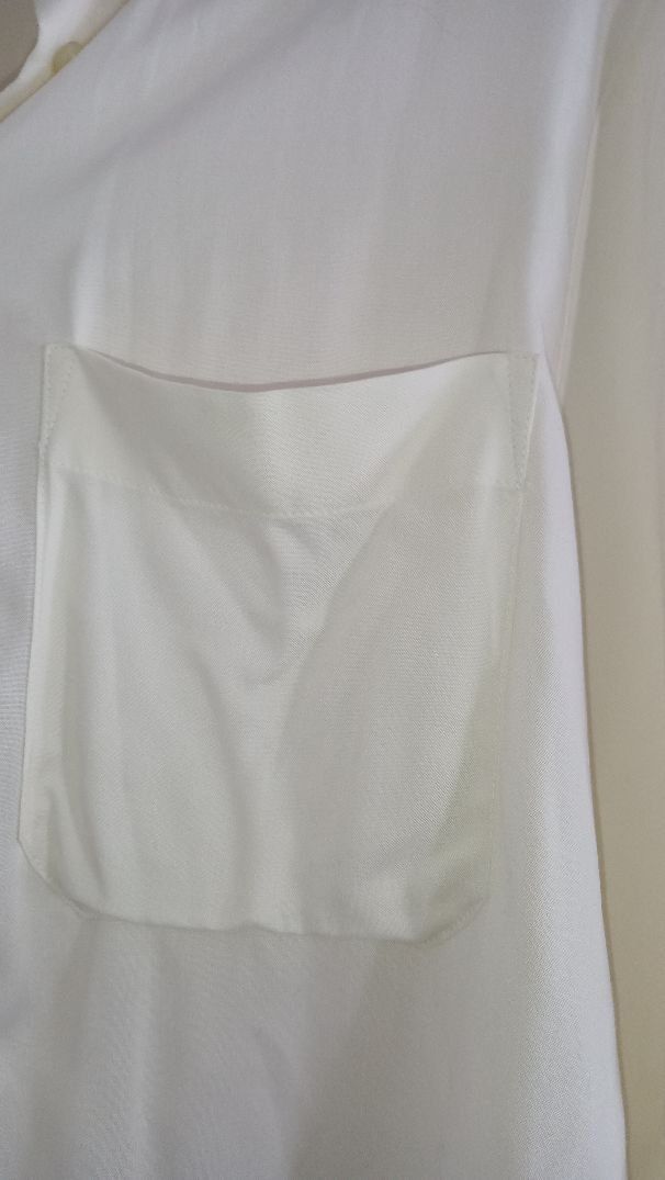 C&A Camicette: Beige Bluse Grösse 48. Marke: C&A – Usato da Zürich venduto da Mitzi6 2