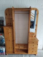 Kiefer Garderobe