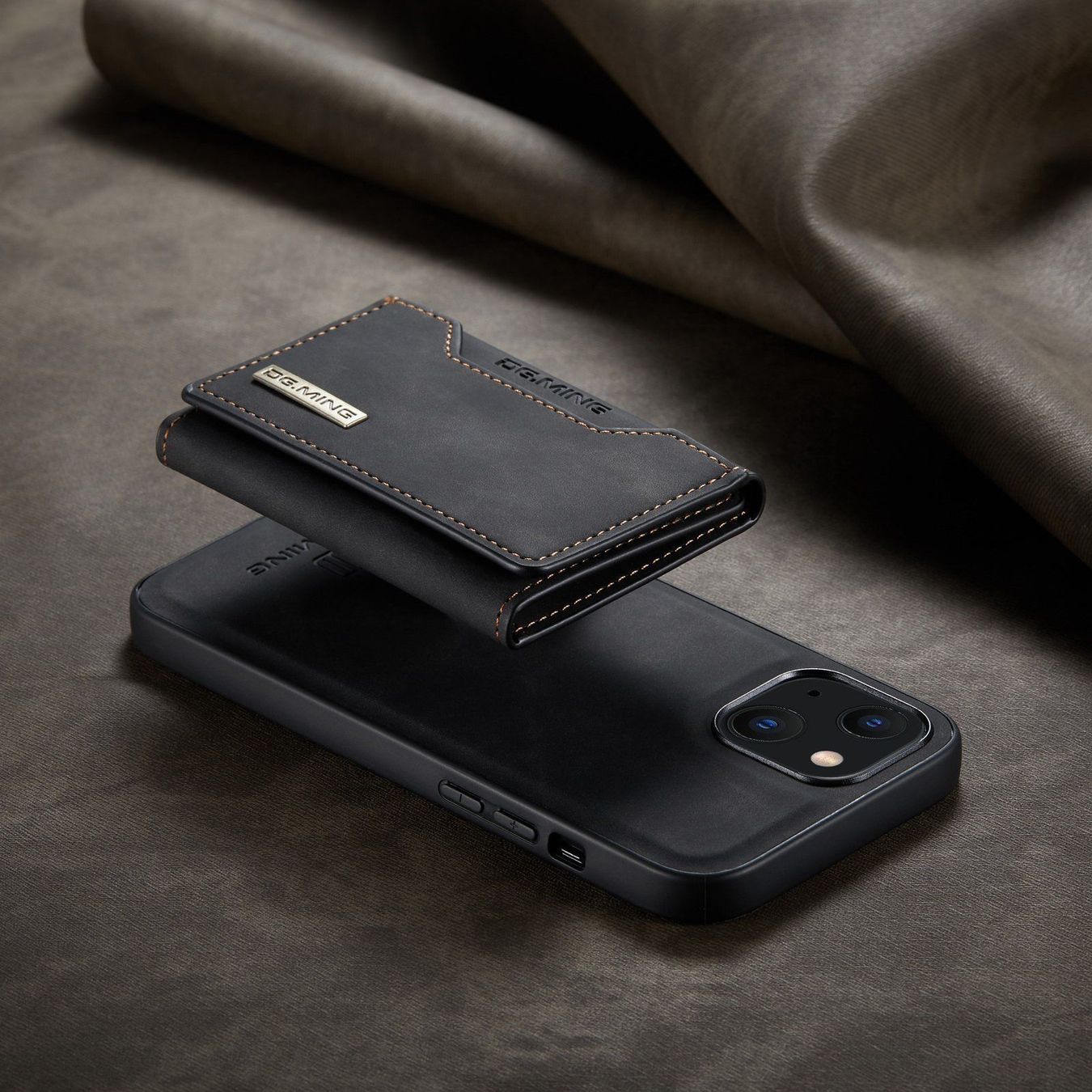 Cover & Protezioni schermo: iPhone 14 Pro - Coque portecarte détachable noir – Nuovo e nell'imballaggio originale da Morges venduto da DigiAC 1