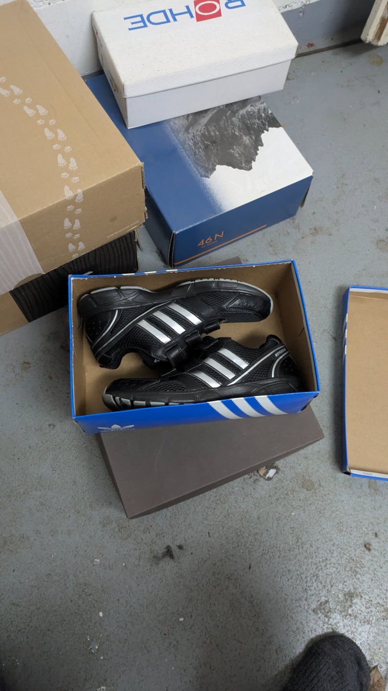 Adidas Scarpe da uomo: ADIDAS Turnschuhe schwarz silber – Usato da Morgarten venduto da rra_jvw7