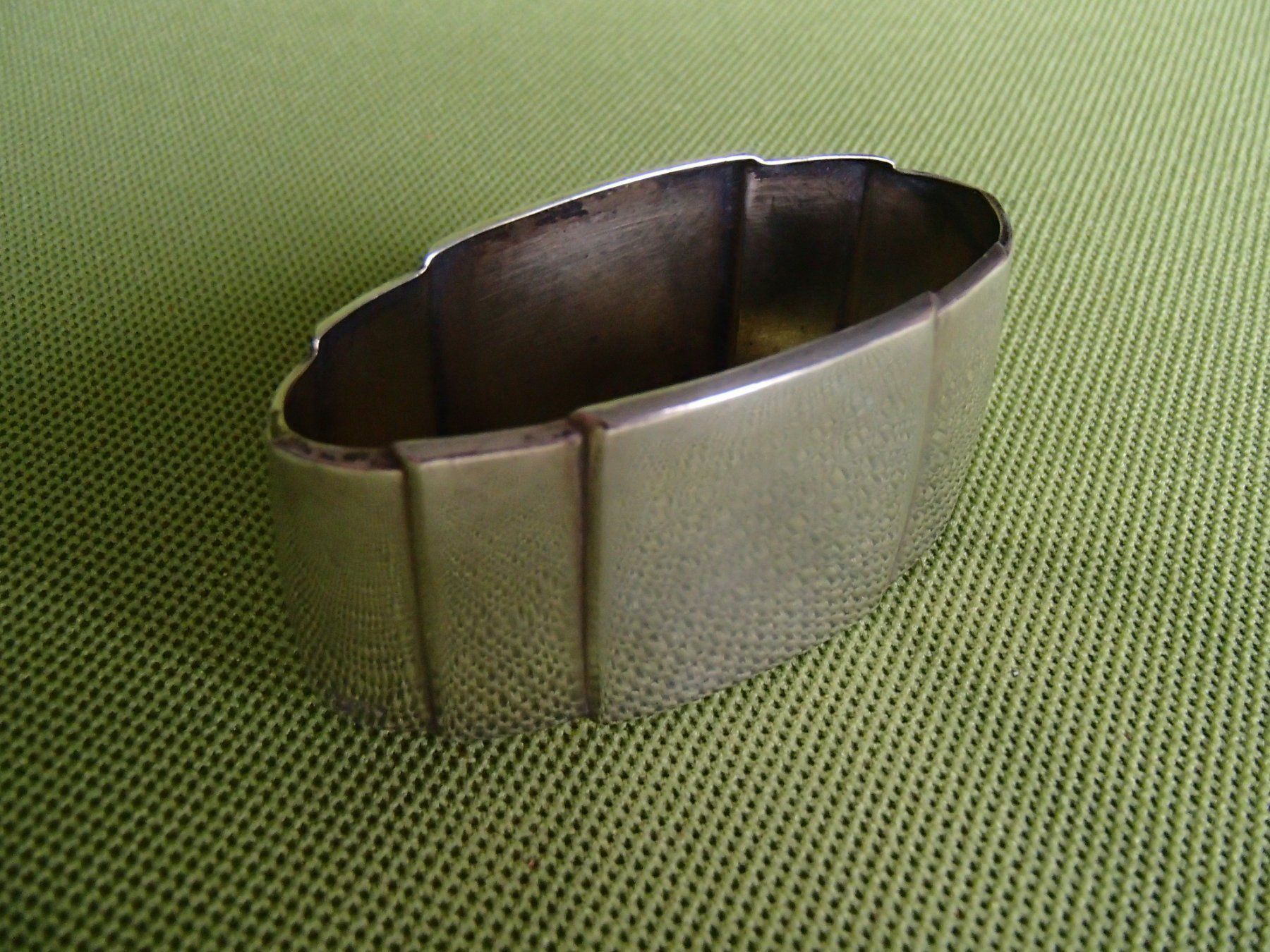 Set di piatti: versilberter Art Deco Serviettenring EW – Usato da Schöfflisdorf venduto da pullux 2