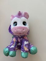 Süsses Einhorn Stofftier mit Pyjama,spielt musik und licht.