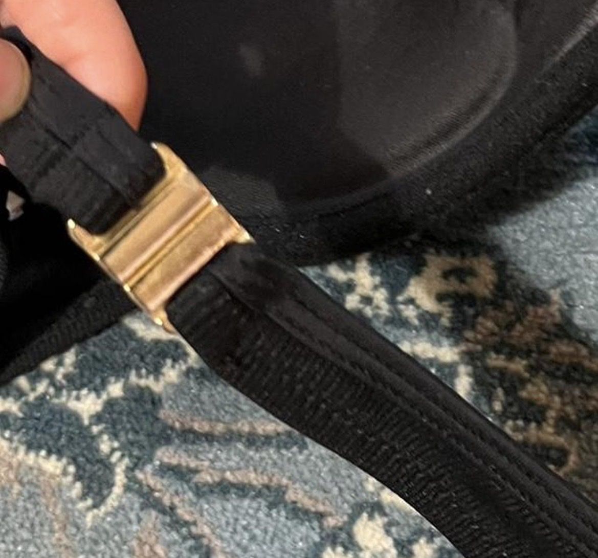 Costumi da bagno & Bikini: Bikini Oberteil schwarz Grösse S/M  – Usato da Vaduz venduto da besties 2