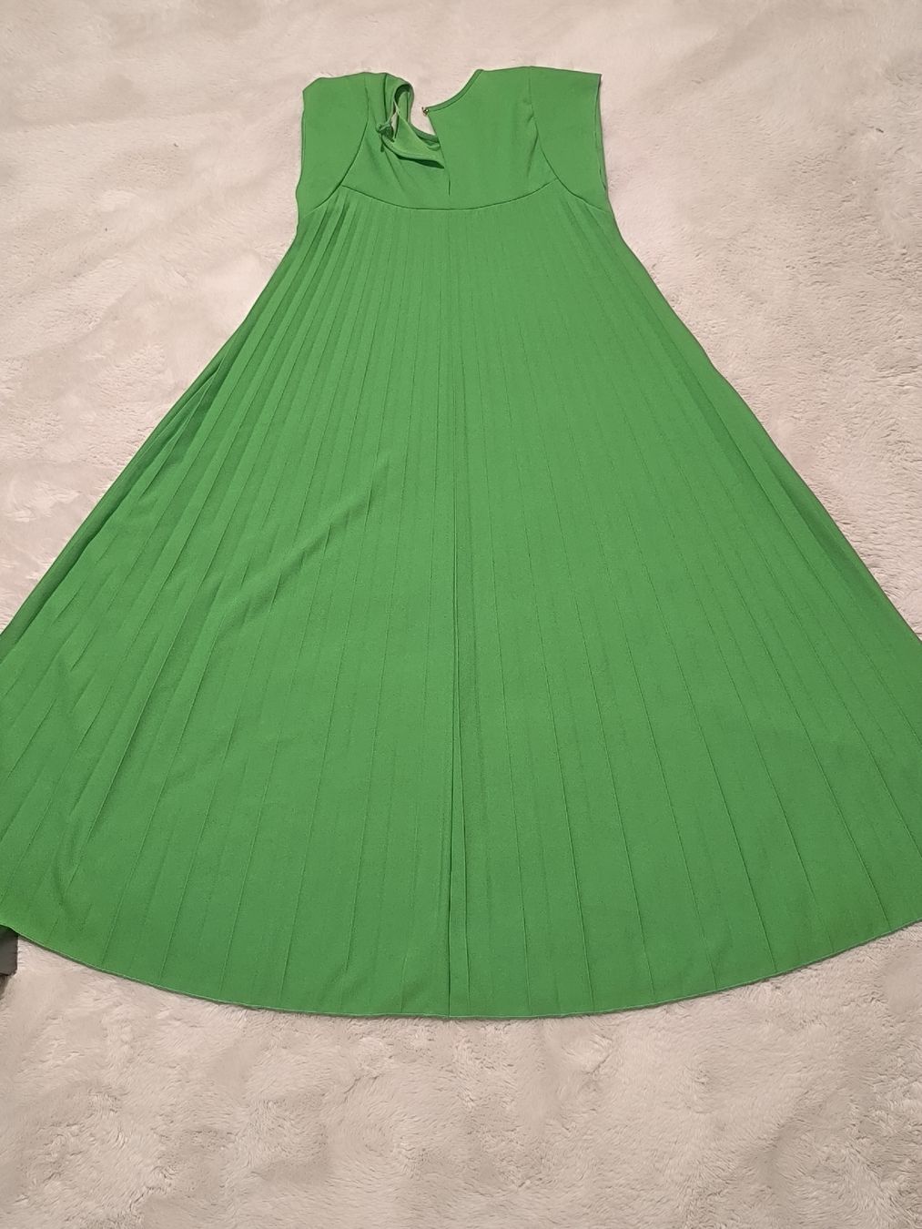 Robes: Kleid Uni Grösse – Neuf avec emballage d'origine à Oftringen par Lejaleja 1