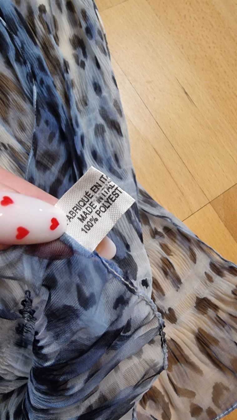 Foulard & Sciarpe: Eleganter Schal mit blauem Leopardmuster – Usato da Wald ZH venduto da CapLux 6