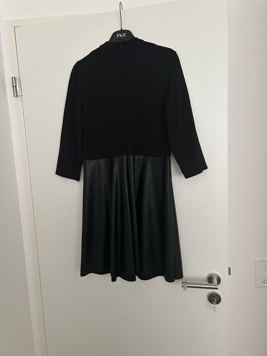 Only Vestiti: Kleid zu verkaufen – Nuovo (secondo la descrizione) da Zeihen venduto da Marina.97 1