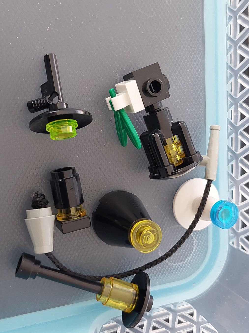 Lego Spielzeuge: Div. Lego  Spezialteile  – Gebraucht aus Zetzwil von sti_x9xf 3
