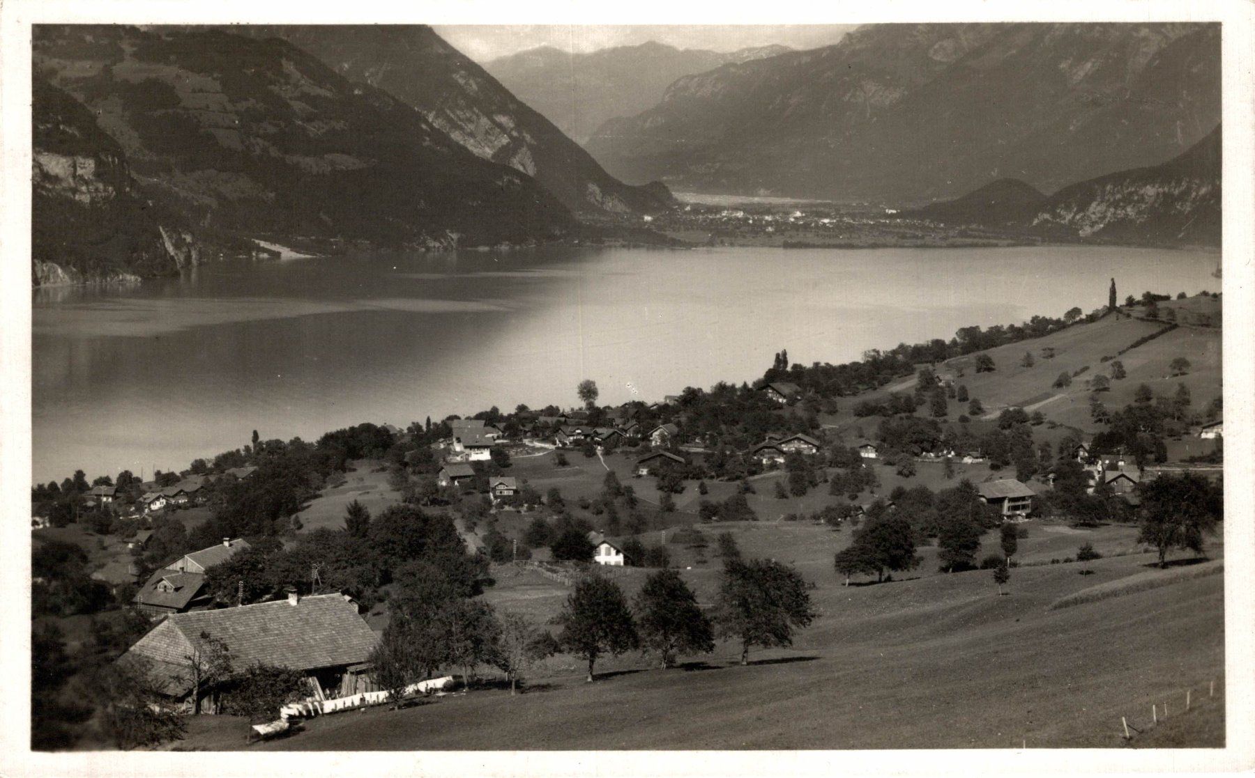 Cartoline postali: Aeschi. Blick nach Krattigen - Interlaken – Usato da Bronschhofen venduto da Astore