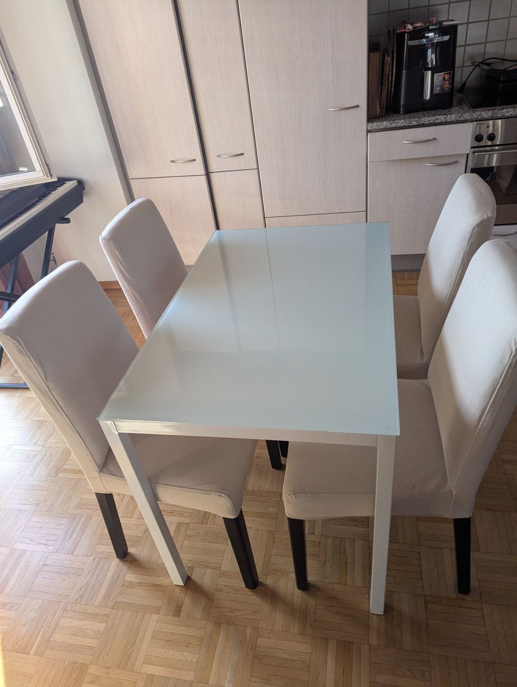 Tische: Esstisch 110*70 – Gebraucht aus Zürich von ada_mq88 2