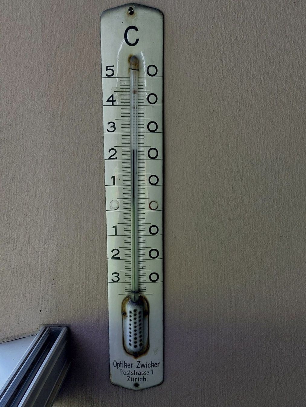 Schilder: Emaille Thermometer - original Fundzustand, alt, ca. 60x9 cm – Gebraucht aus Mönchaltorf von