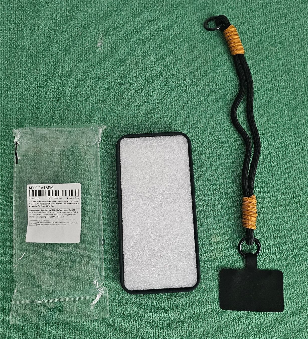 Apple Telefoni cellulari / Smartphones: iPhone 16Pro Max Handyhülle – Nuovo e nell'imballaggio originale da Bronschhofen venduto da Xena37 1