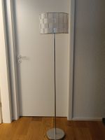 Stehlampe