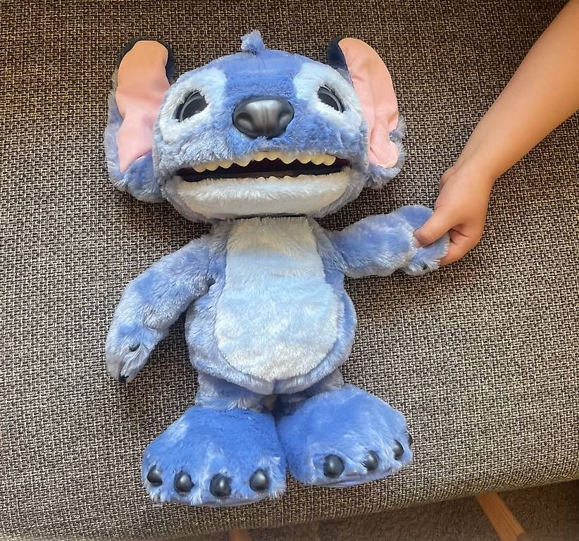 Spielzeuge: Disney Stitch interaktives Plüschtier  – Gebraucht aus Wangen an der Aare von ari74 1