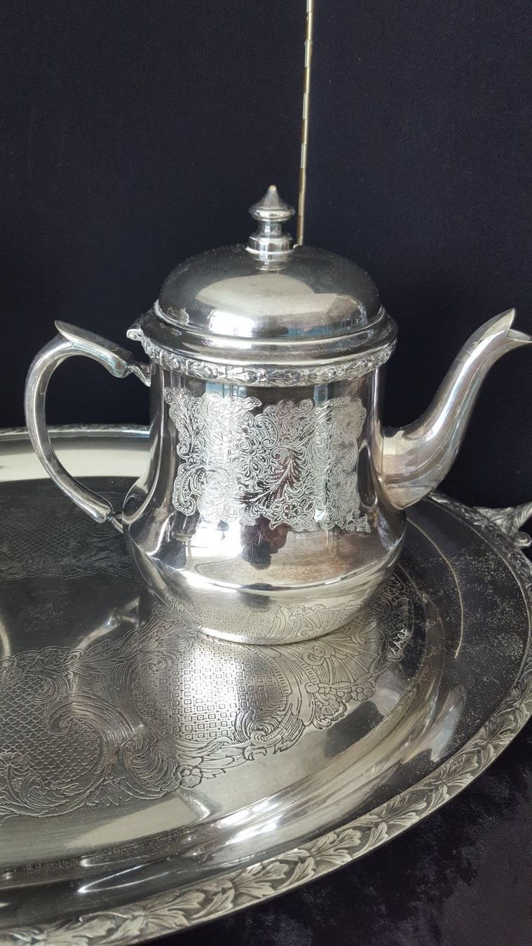 Caraffe: Versilb. Kannen – Usato da Reinach venduto da 3Guggerli 4