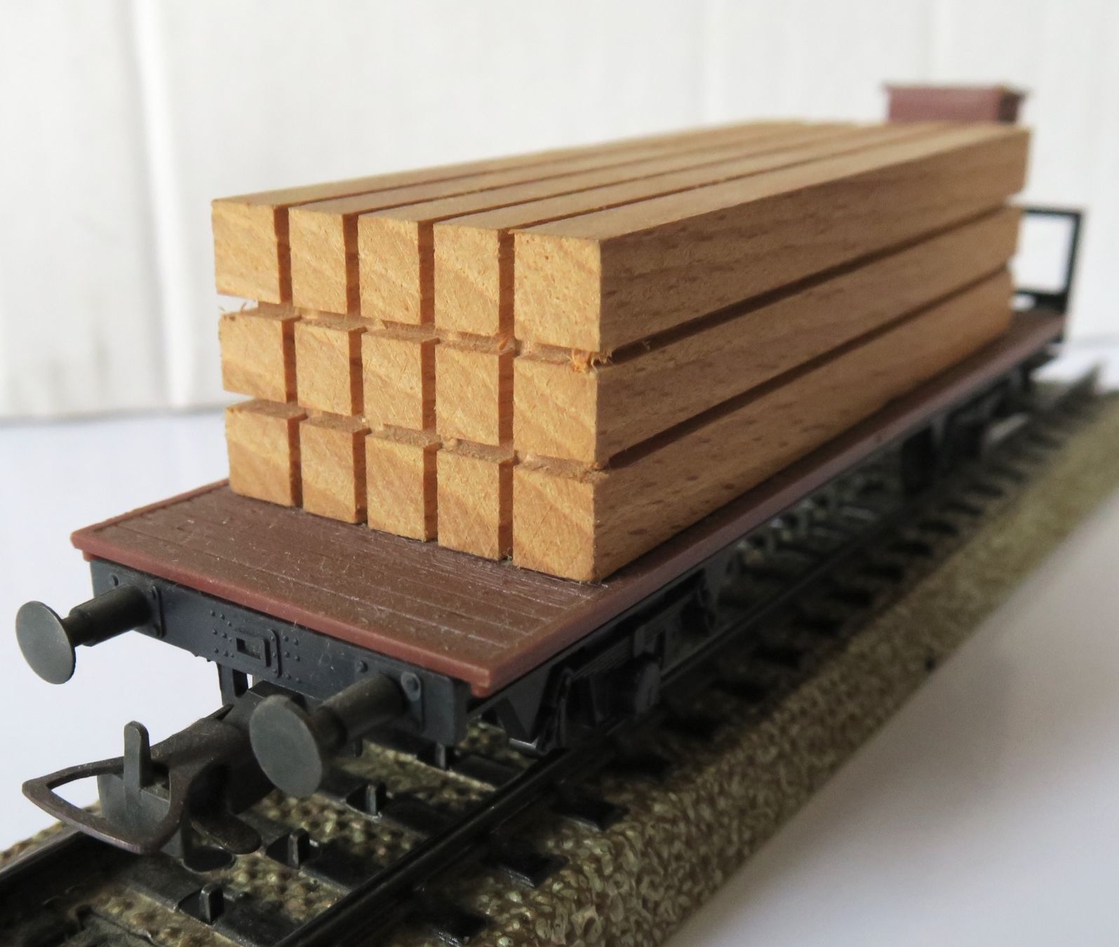 Märklin Modelleisenbahnen: Holzwagen mit Märklin Kupplung – Gebraucht aus Seuzach von Knucklehead1200 3