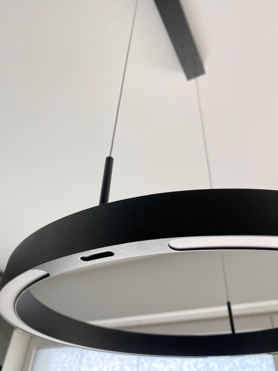 Kronleuchter & Deckenlampen: Schwarze LED-Pendellampe "Float" - Modernes Design – Neu (gemäss Beschreibung) aus Obernau von SIGGEW 5