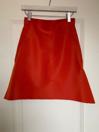 Amazing constructed skirt Akris 34