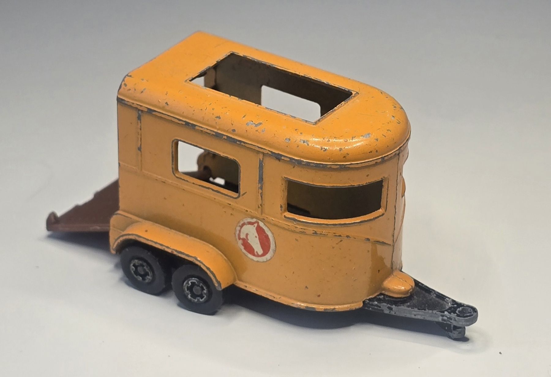Matchbox Modellini d'auto: Matchbox Pony Trailer – Usato da Kirchberg BE venduto da HotWheelsSammler