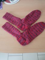 Handgestrickte, warme Wollsocken, Grösse 40/41, Rot-Violett