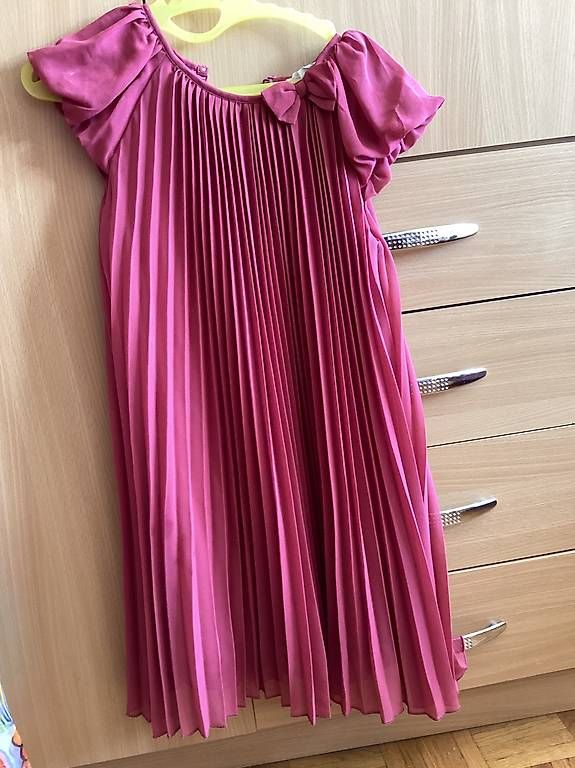 Vestiti & Gonne: Lot de deux robes taille 10 ans – Usato da Petit-Lancy venduto da geo_q6f7