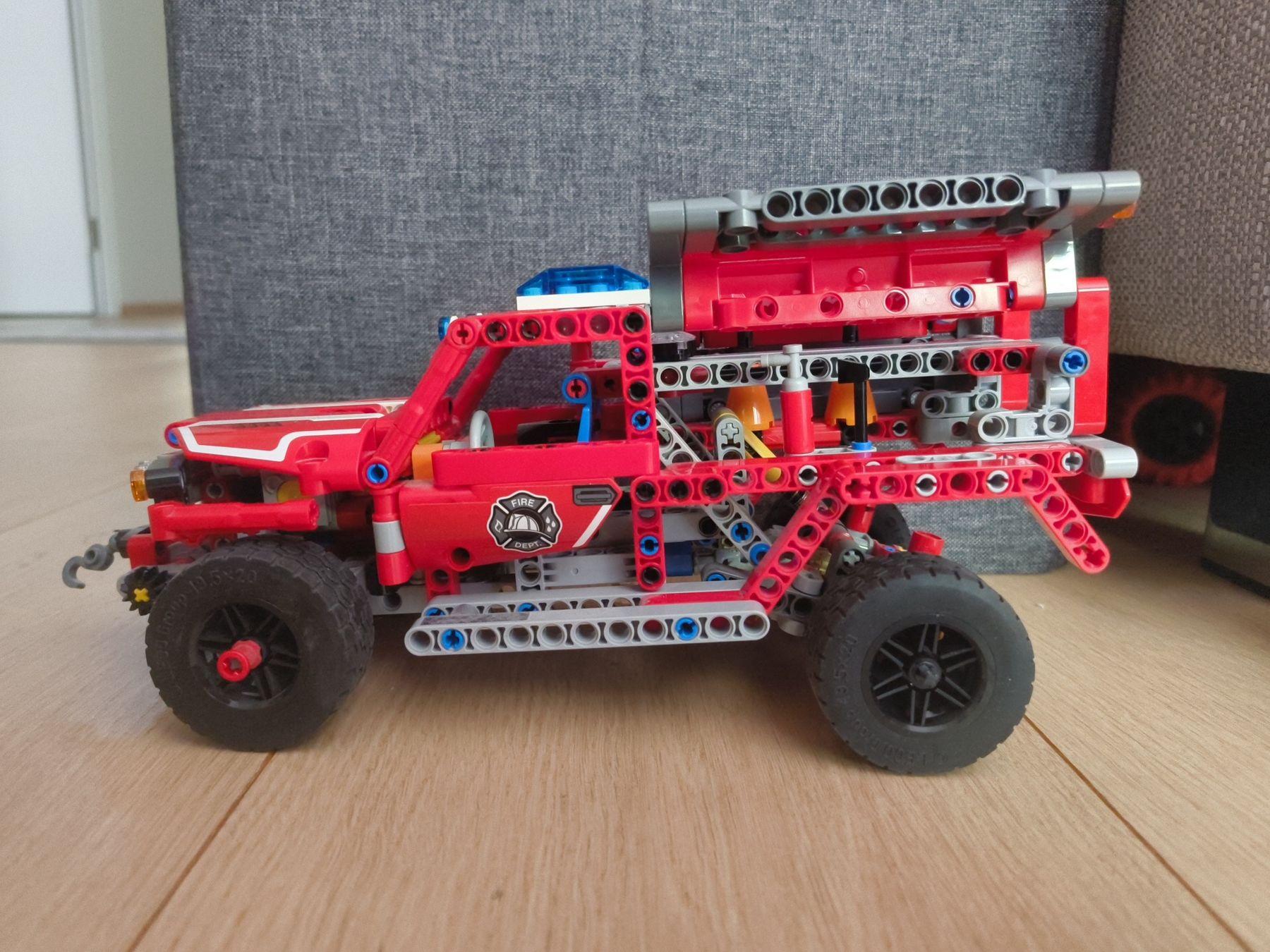 Lego Spielzeuge: LEGO Technic First Responder 42075 – Gebraucht aus Uetikon am See von Uetikon 2
