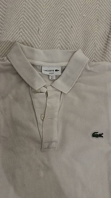 Polos: Lacoste Polo Shirt weiss – D'occasion à Brunnen par sea_c7bm 1