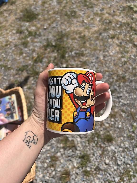 Tassen: Super Mario Tasse – Gebraucht aus Pfäffikon SZ von yello13