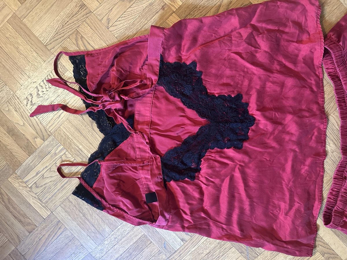 Négligés & Pyjamas: Pyjama Set Red Black  – D'occasion à Collex par aff_76dh 1