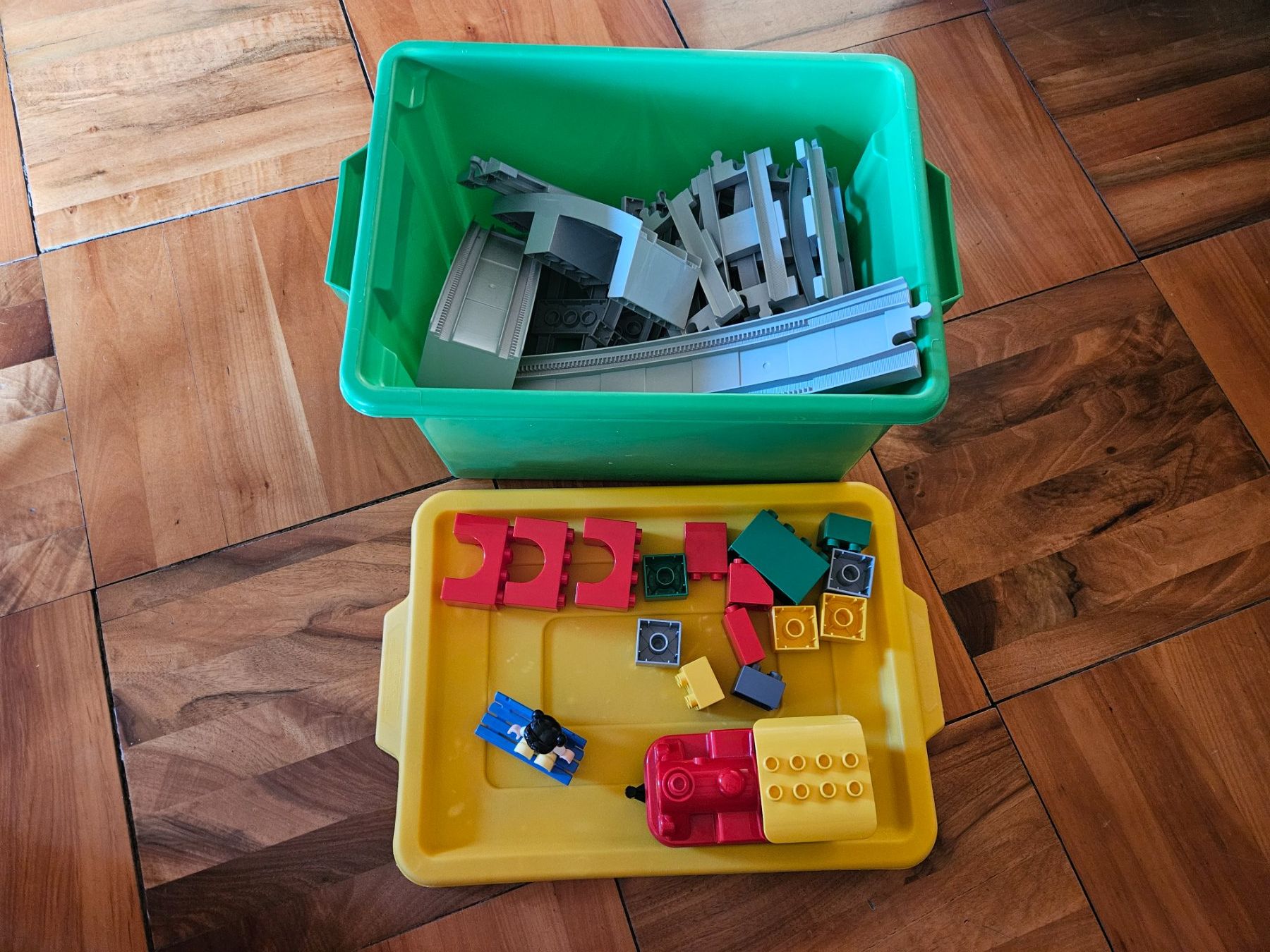 Lego Kit di costruzioni: Le train à vapeur (Push & Go) DUPLO - partiel – Usato da Echandens venduto da annegug 2