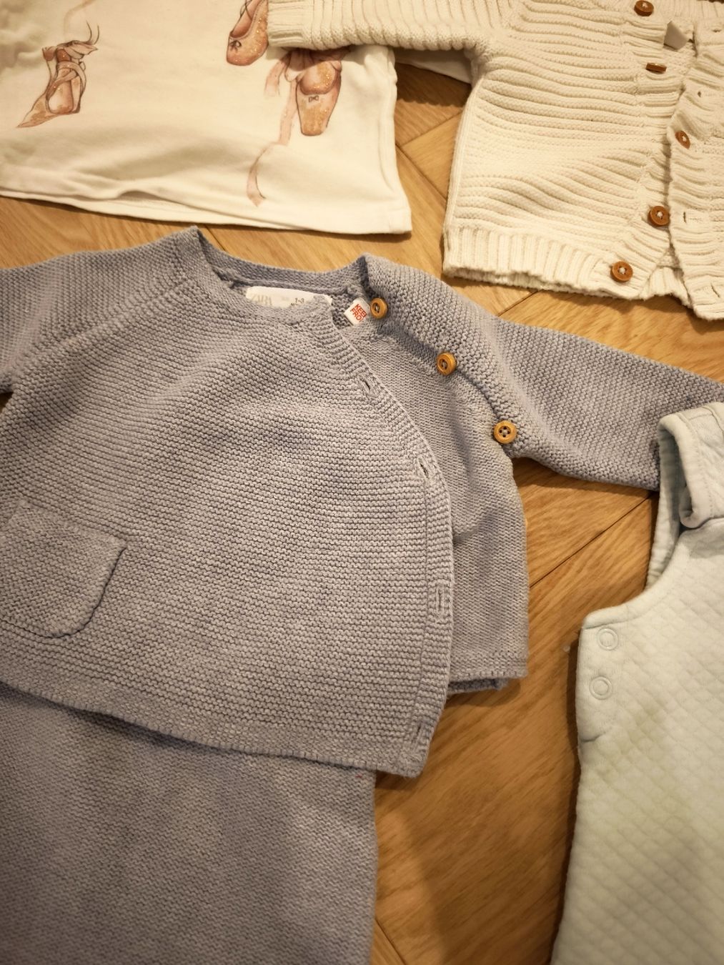 Lotti & Set di vestiti: Wunderschöne Baby Kleider Set  – Usato da Oberrieden venduto da Beti85 2