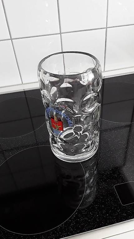 Gläser: Chope Feldschlosschen en verre 1 ltre – Gebraucht aus boudry von taytayne