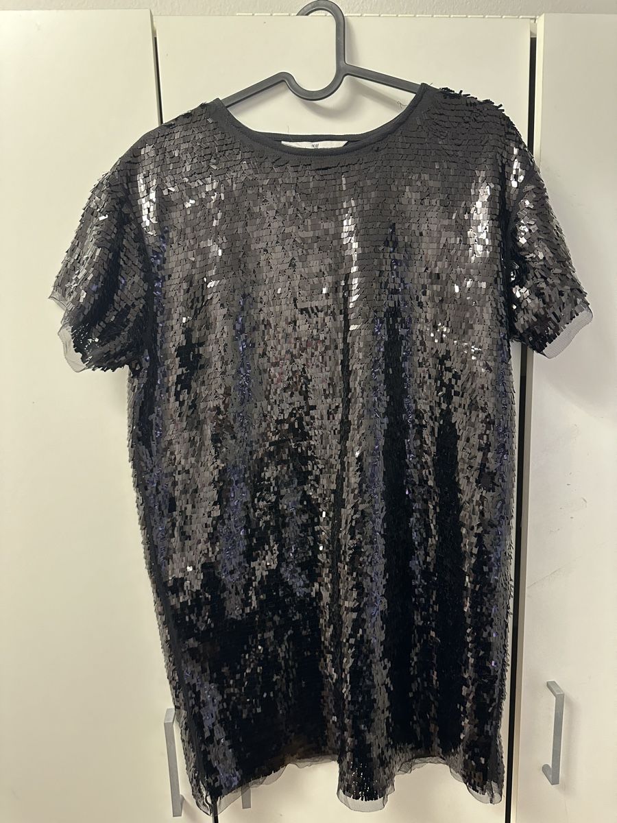 H&M Robes et jupes: Kleid von H&M, Gr. 158/164 – D'occasion à Neuenhof par prada010
