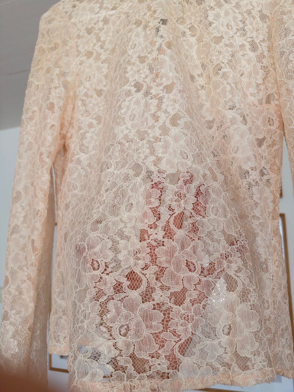Ted Baker Camicette: Ted Baker Blouse aus Spitze Gr. M – Usato da Zürich venduto da mar_y97k 4