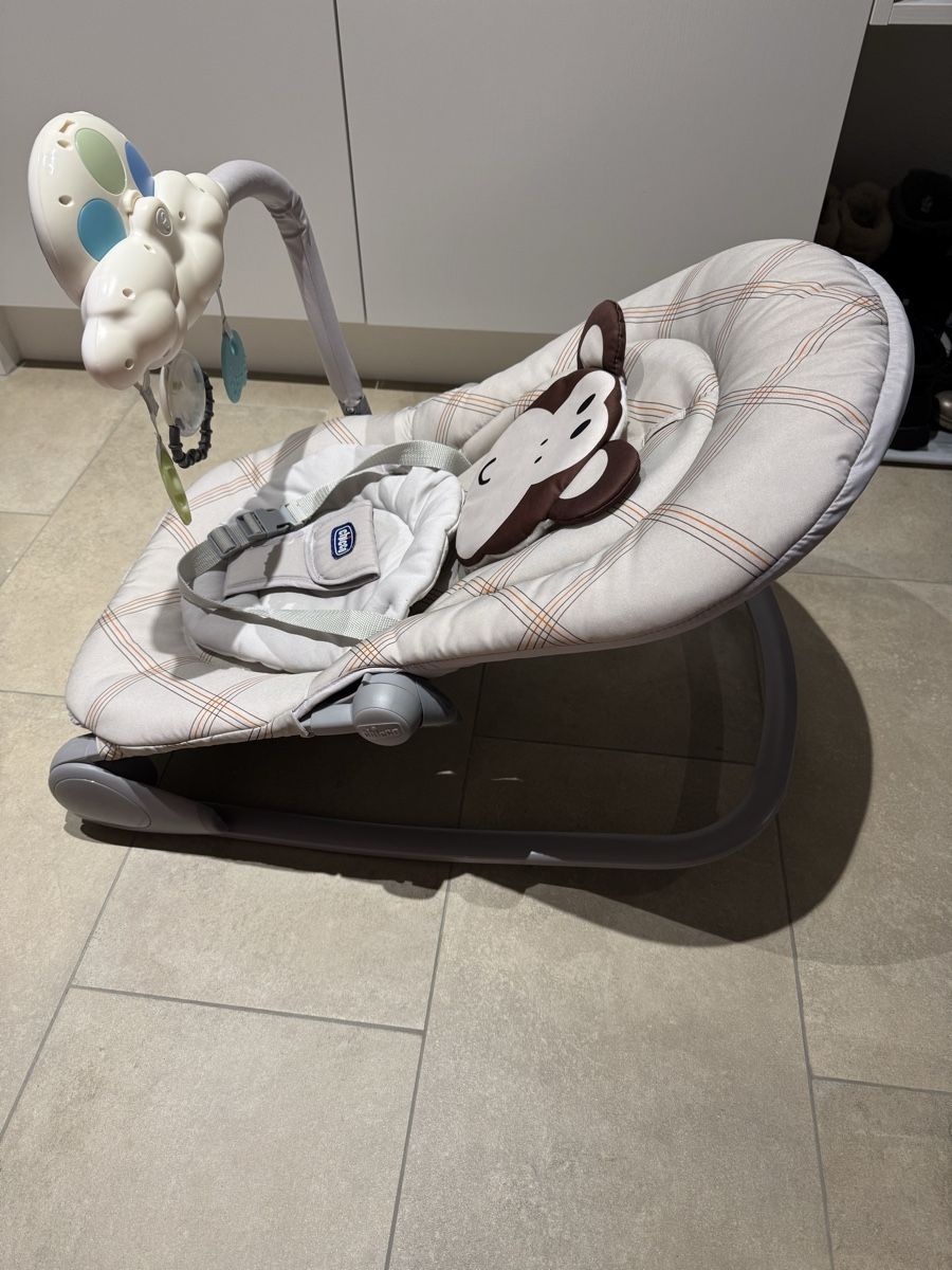 Chicco Sdraiette & Sdraiette a dondolo: Chicco BALLOON Babywippe mit Spielbogen & Vibrationsfunktion – Usato da Schlattingen venduto da merayo99 3