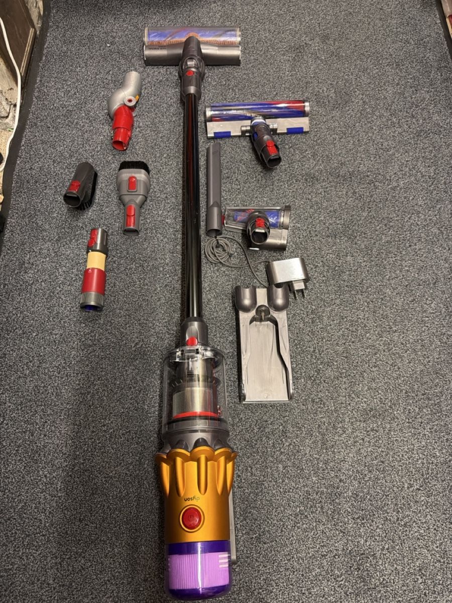 Dyson Staubsauger & Zubehör: Dyson v12 slim absolute  – Gebraucht aus Landquart von Nnf007 1