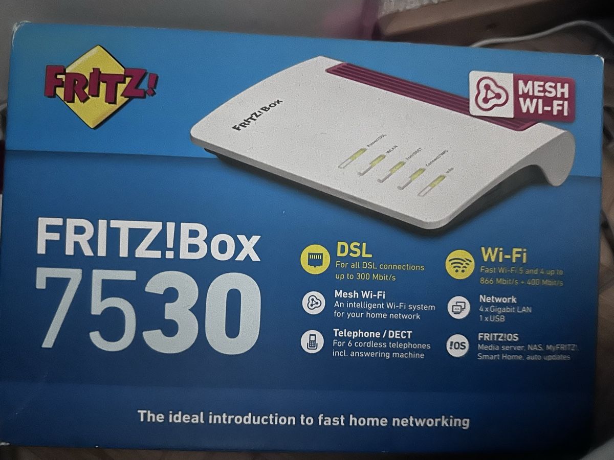 Fritz Modems & Routeurs: FRITZ!Box 7530 Mesh Wi-Fi DSL Router – D'occasion à Chur par BondiGR