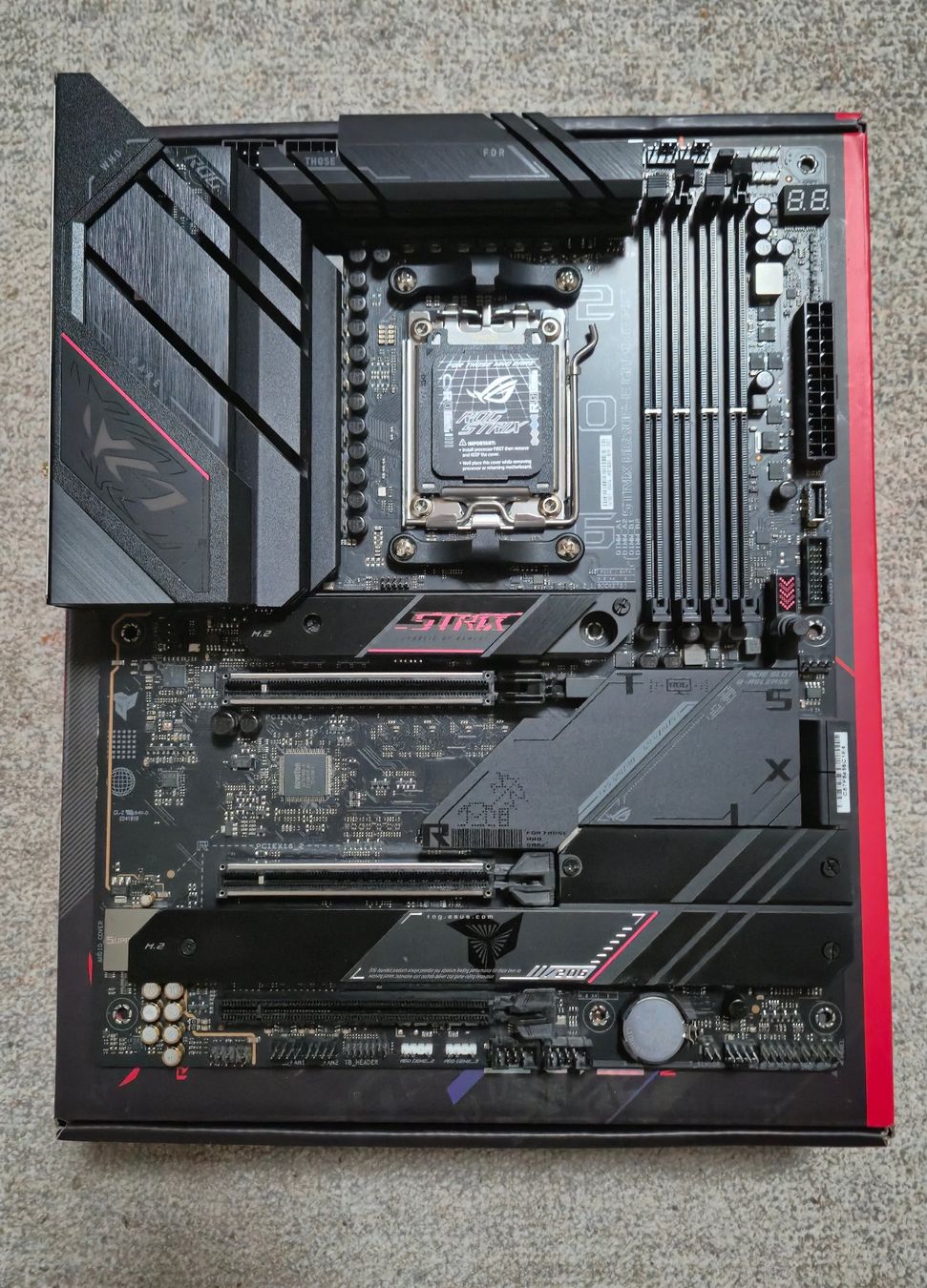 ASUS ROG STRIX B650E-E GAMING WIFI (Gebraucht) in Chancy für CHF 2 ...