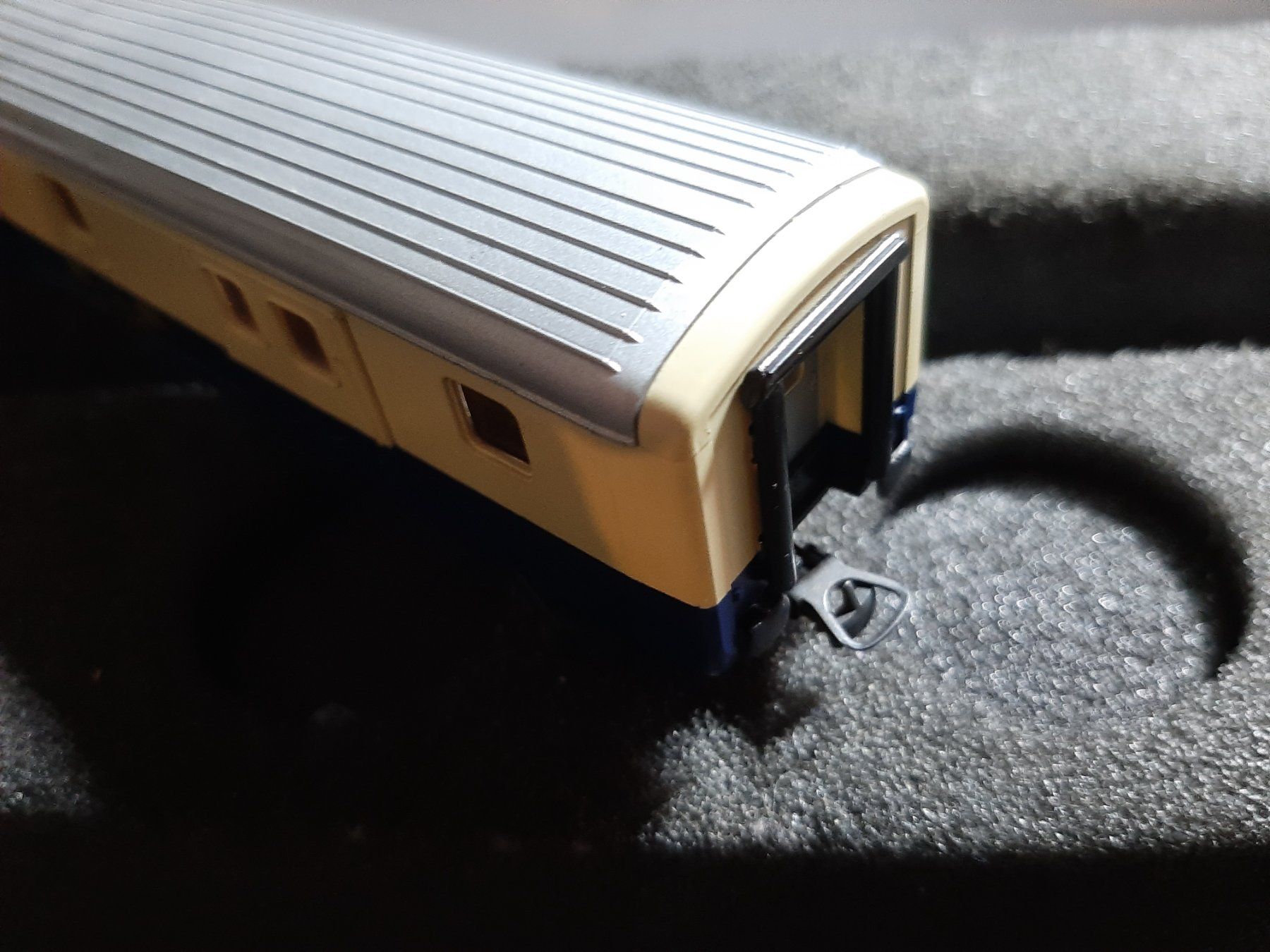 Roco Modelleisenbahnen: ROCO BLS 50 63 92-33 550-7 – Gebraucht aus Avully von RIVALIS 4