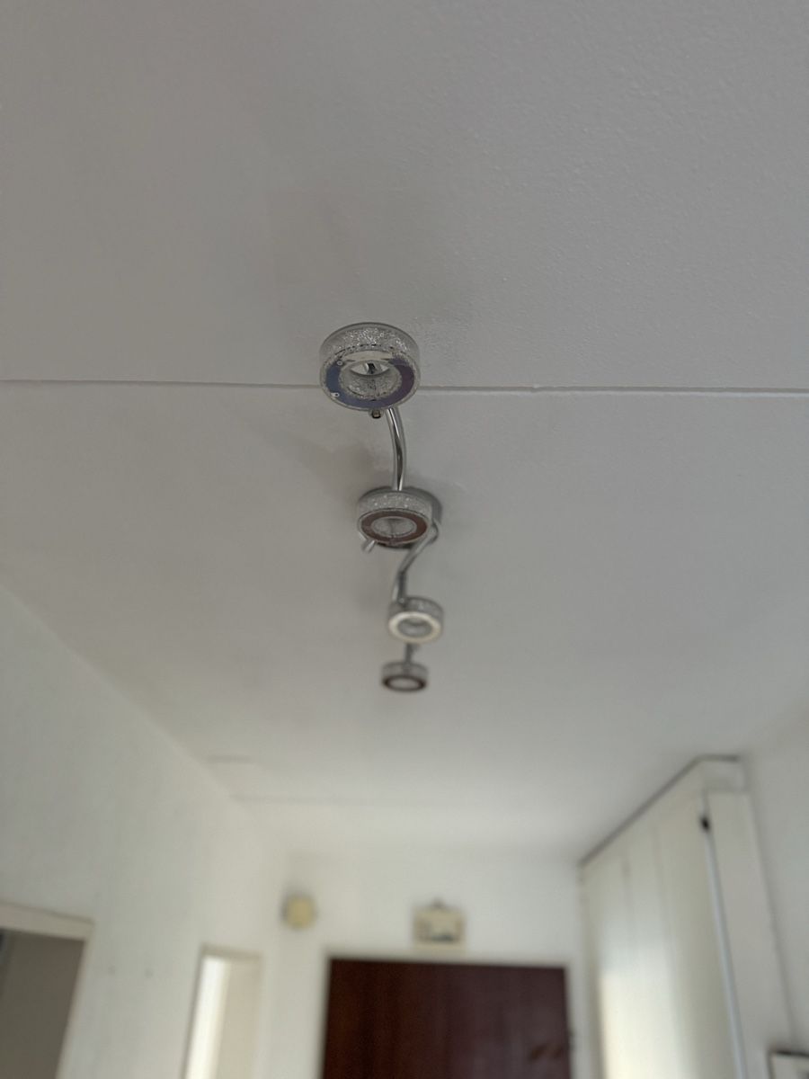 Kronleuchter & Deckenlampen: Moderne LED Deckenlampe Chrom 4-flammig – Gebraucht aus Hombrechtikon von Scharan2019 1