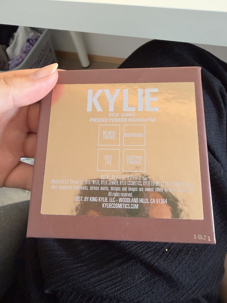Make-up: Kylie Jenner Make up Set – Gebraucht aus Rütihof von liv_k2bp 4