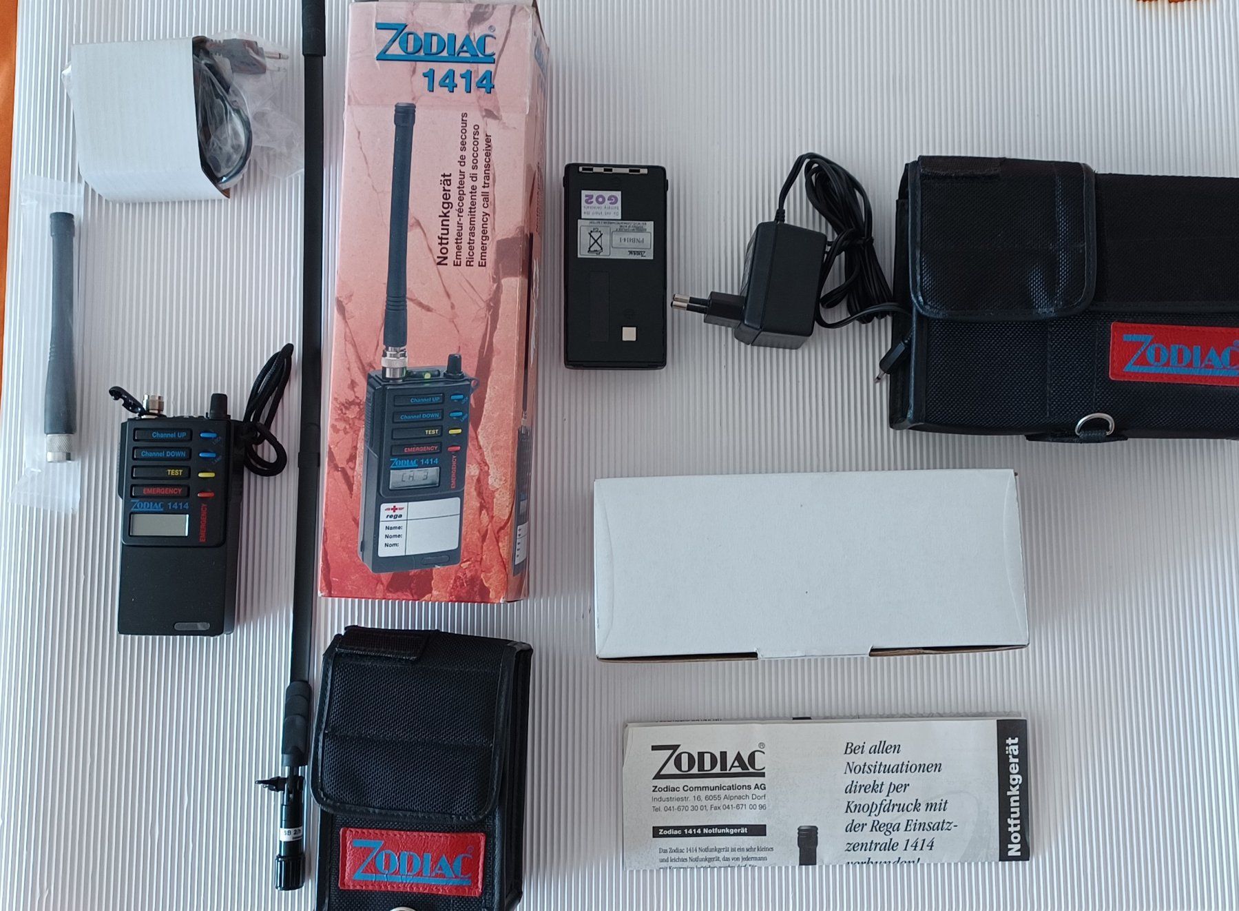 Radiocomunicazione: ZODIAC-Notfunkgeräte. NEU – Nuovo (secondo la descrizione) da Zürich venduto da Bellabo 2